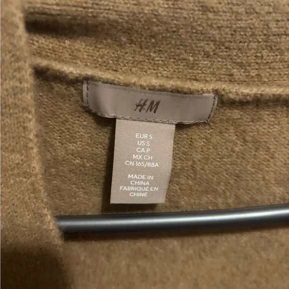 H&M Tan Knit set - Picture 4 of 5